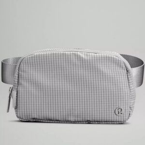 NWOT lululemon athletica Gray Belt Bag